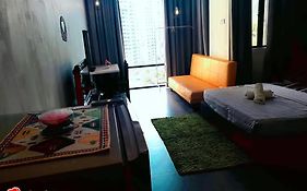 Studio B, Empire Damansara